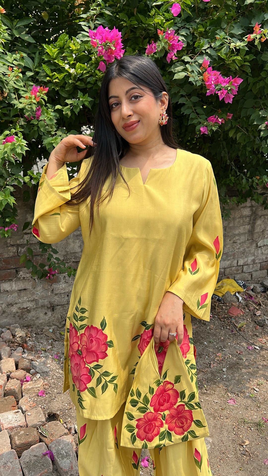 "zainab"-two piece set with potli bag