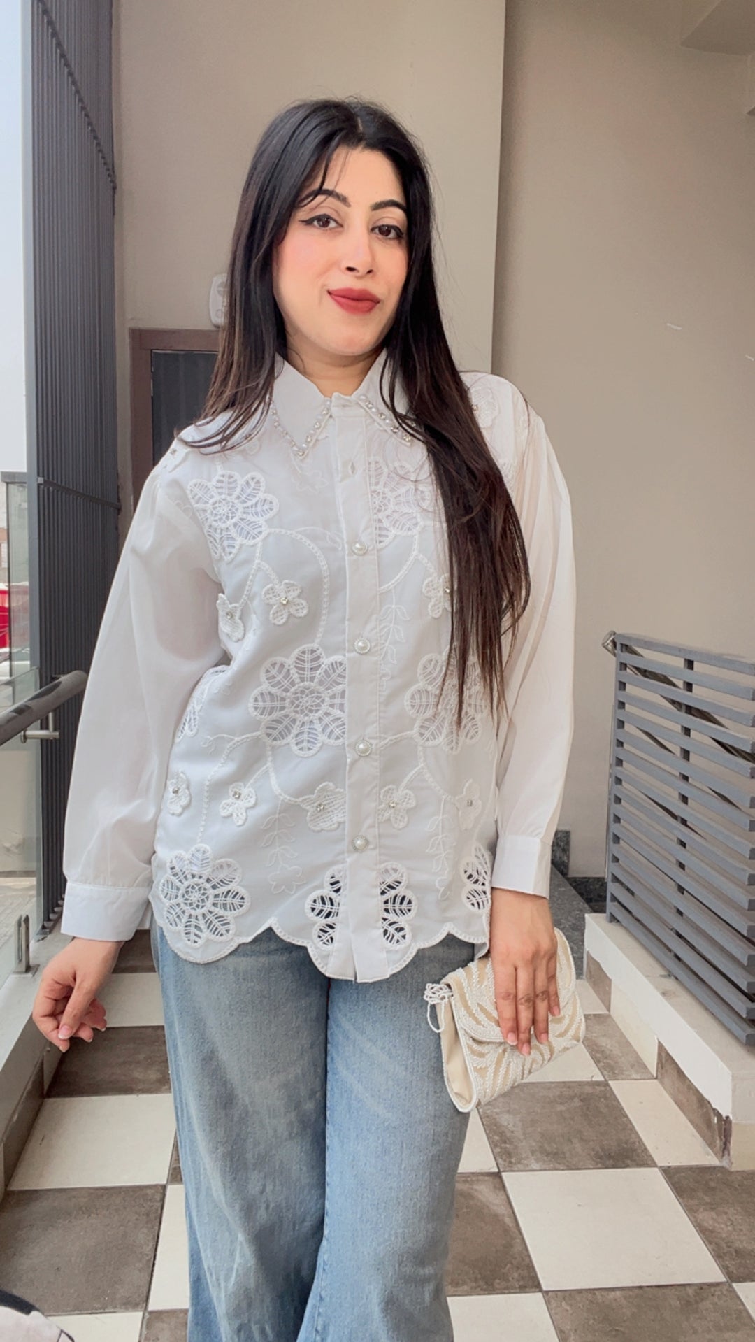 "daizy"-floral embroidery shirt