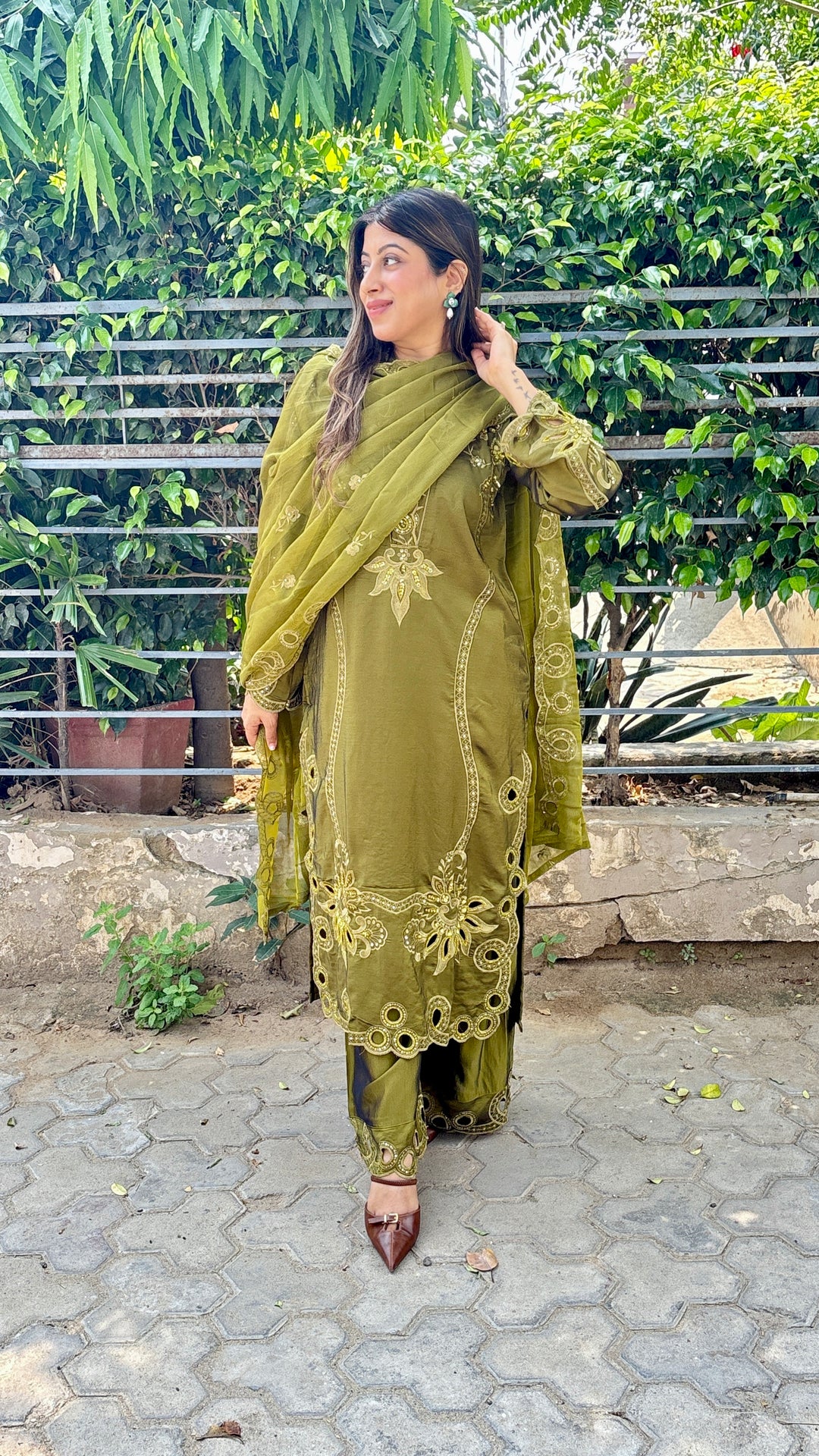 "nadia"-pakistani three piece set