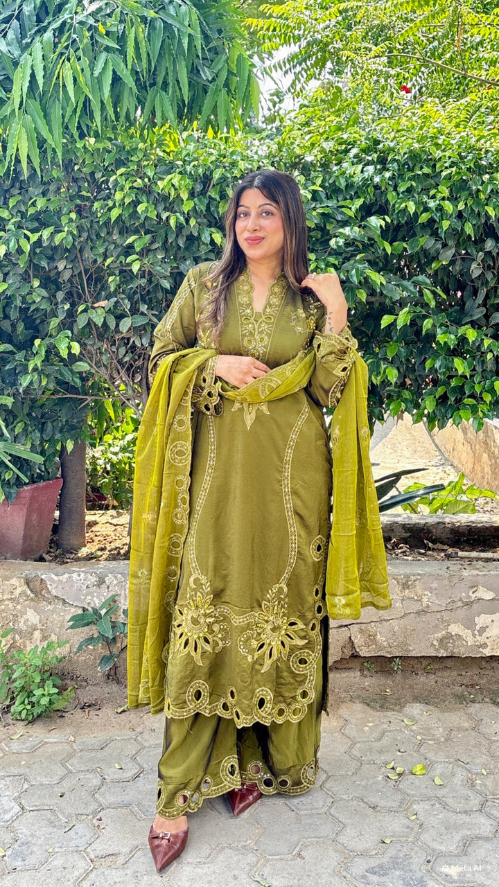 "nadia"-pakistani three piece set