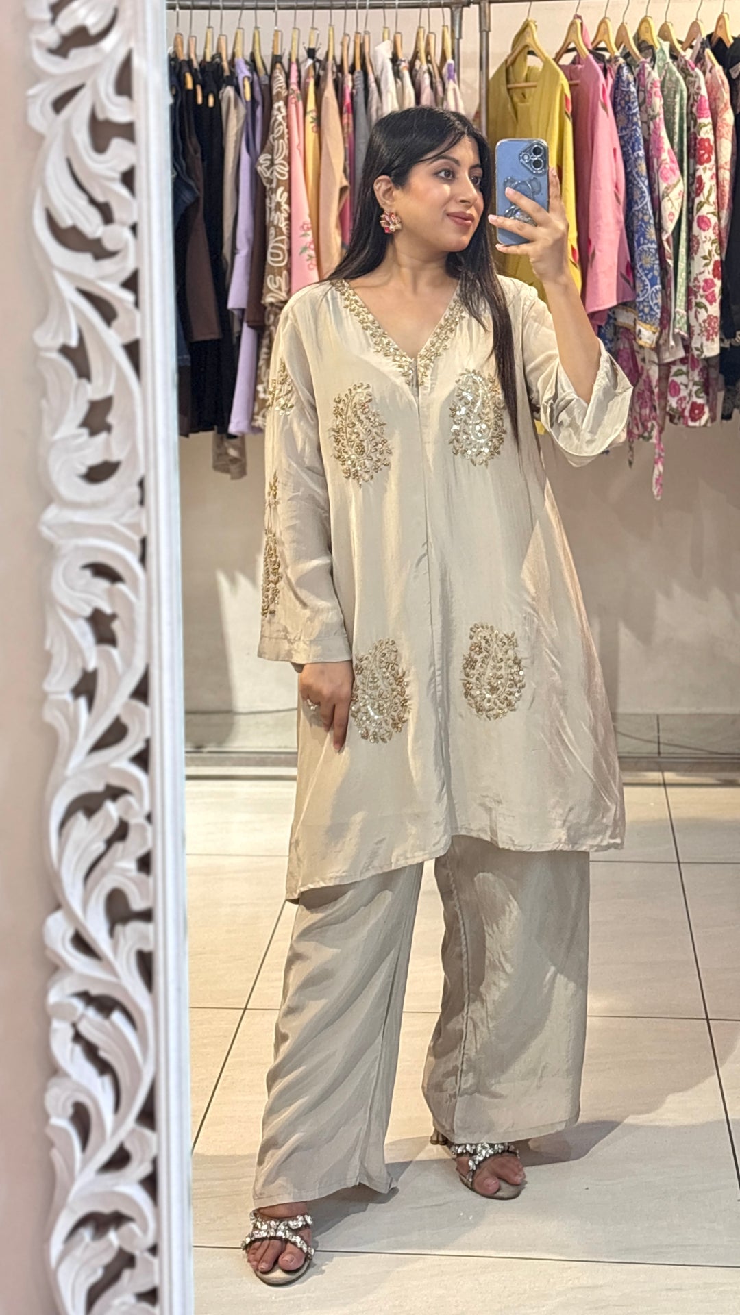 "kunava"-EMBELLISHED TWO PIECE SET