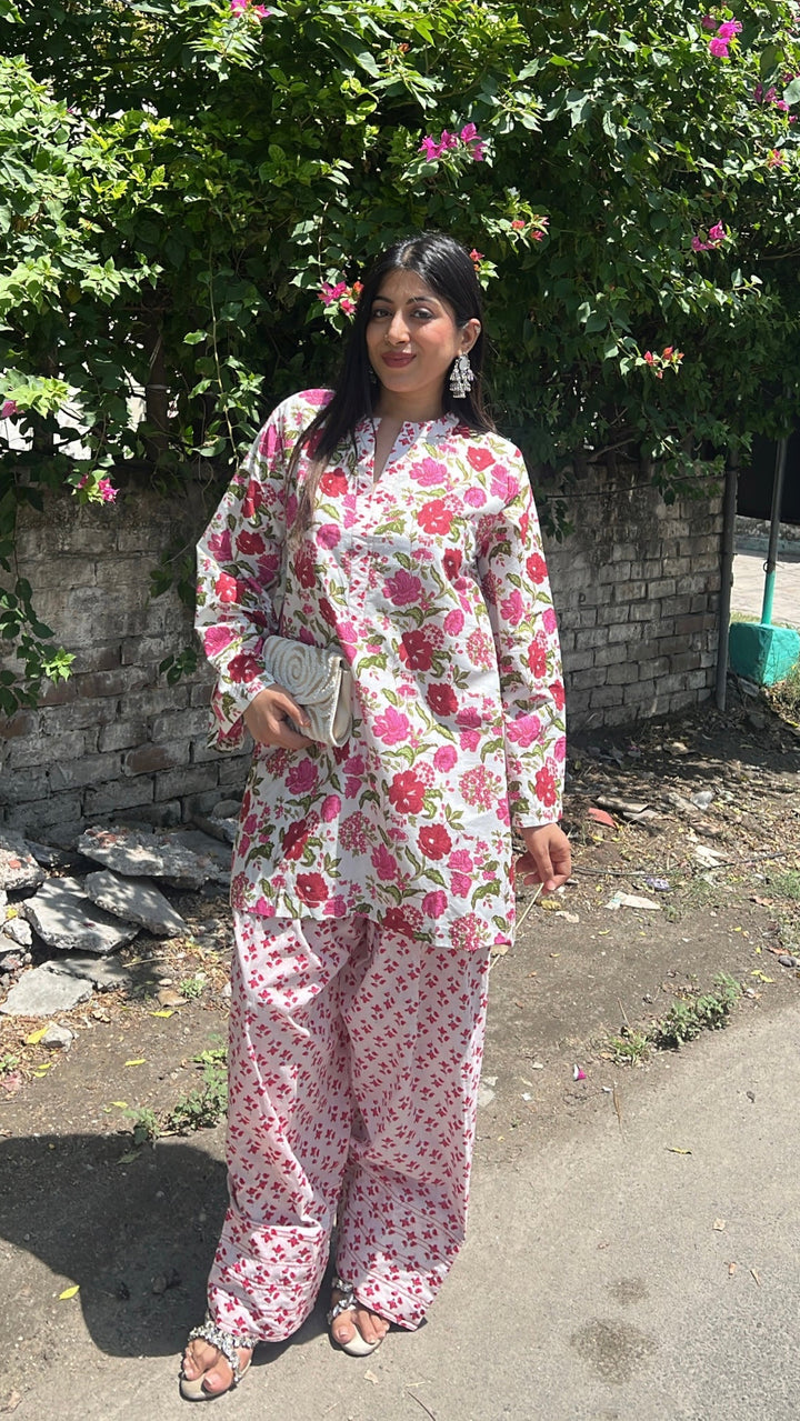 "nav"-two piece farshi set