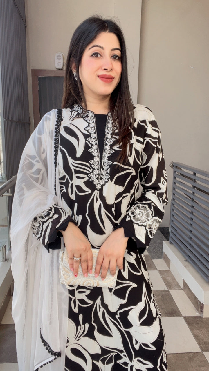 "FIZA"-THREE PIECE PAKISTANI SUIT