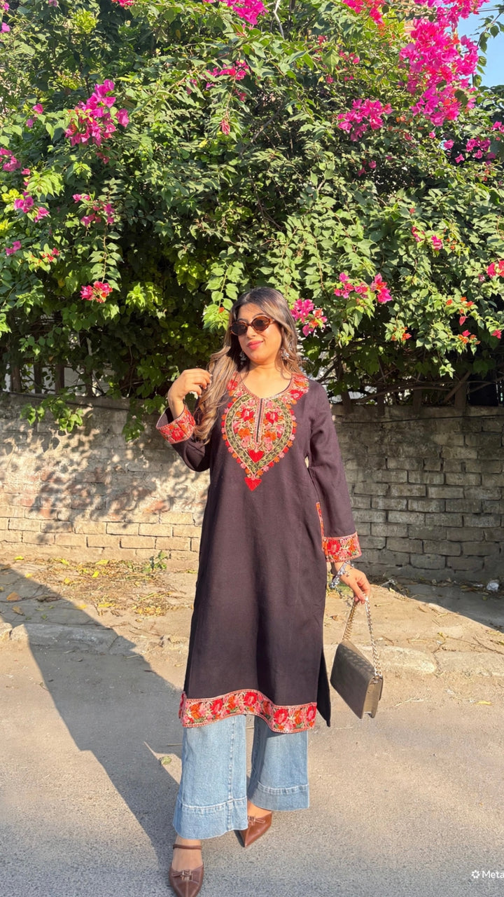"Rubaida"-KASHMIRI Pheran KURTI