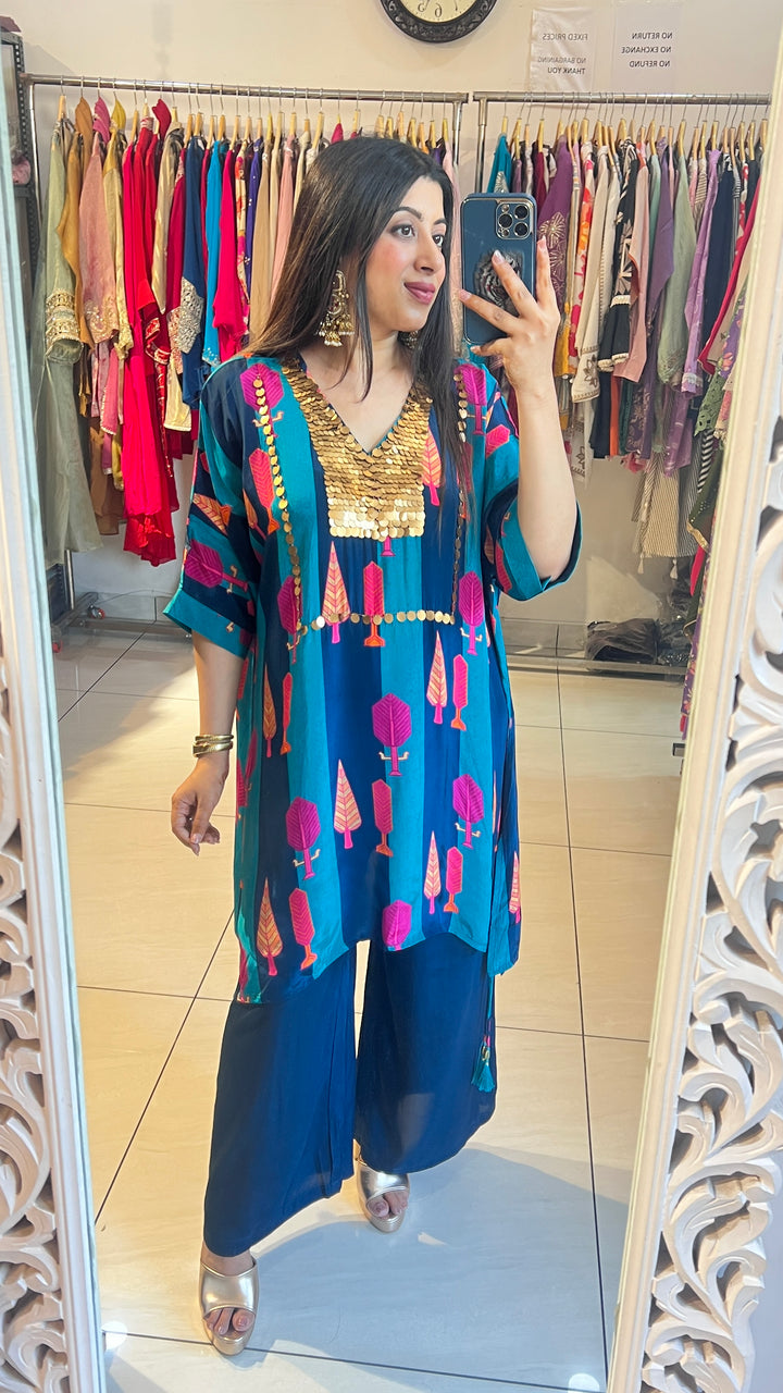 "FIZA"-TWO PIECE FESTIVE SET