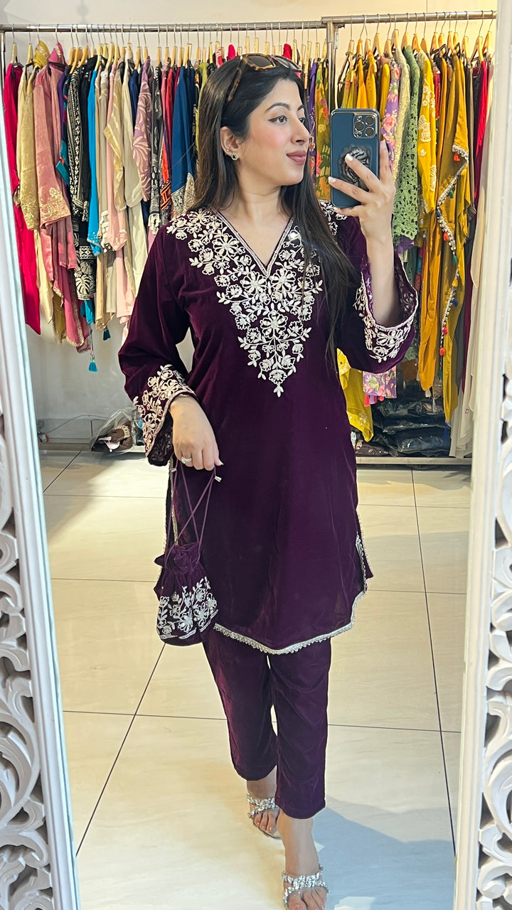"ZAINA"-VELVET CO-ORD WITH POTLI BAG