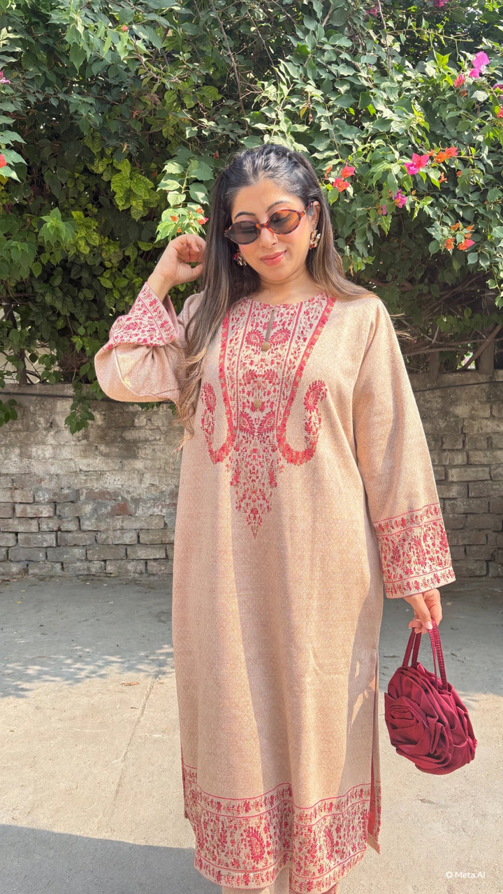 "AMANI"-PURE WOOLEN PHERAN SET