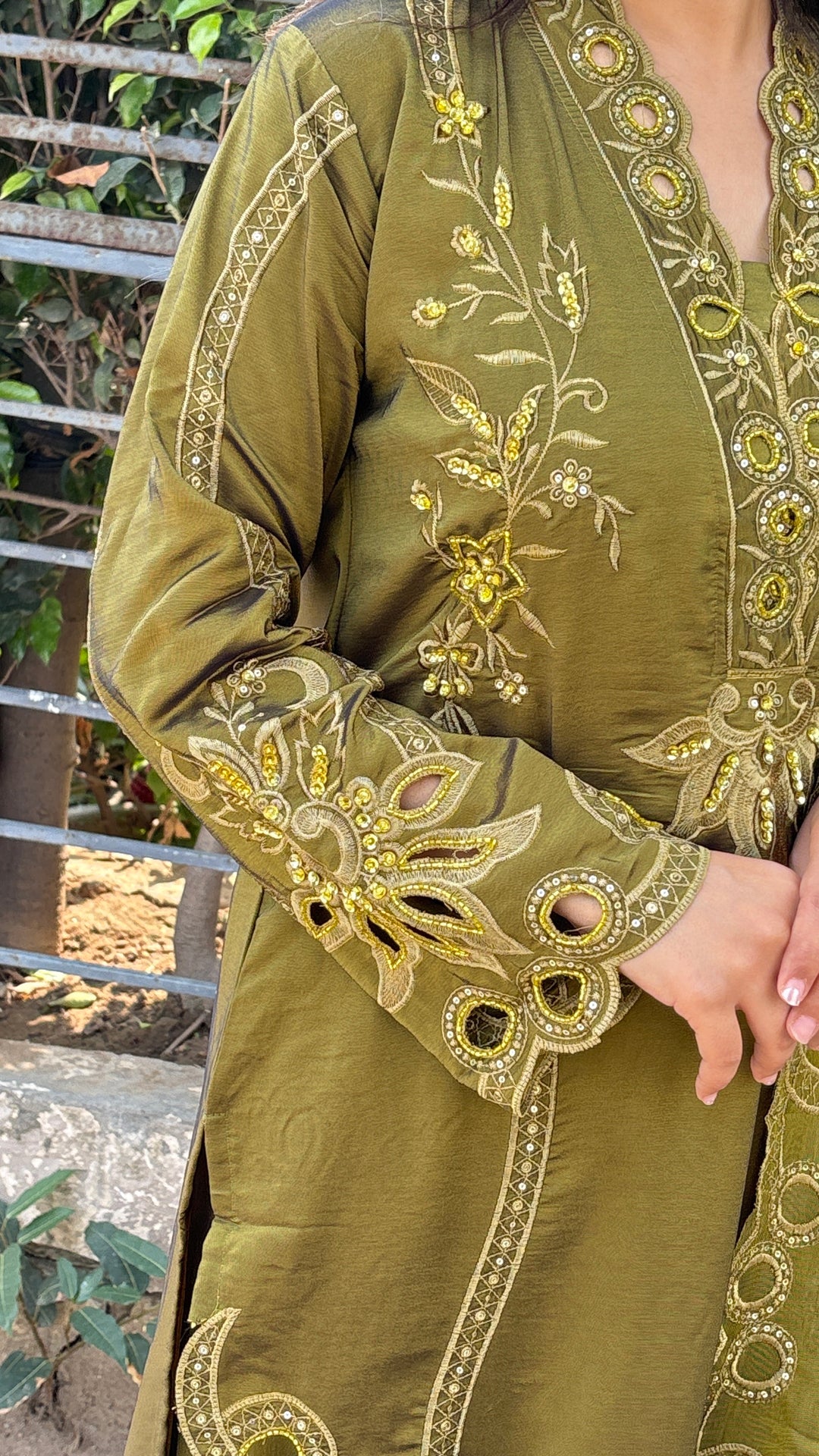 "nadia"-pakistani three piece set