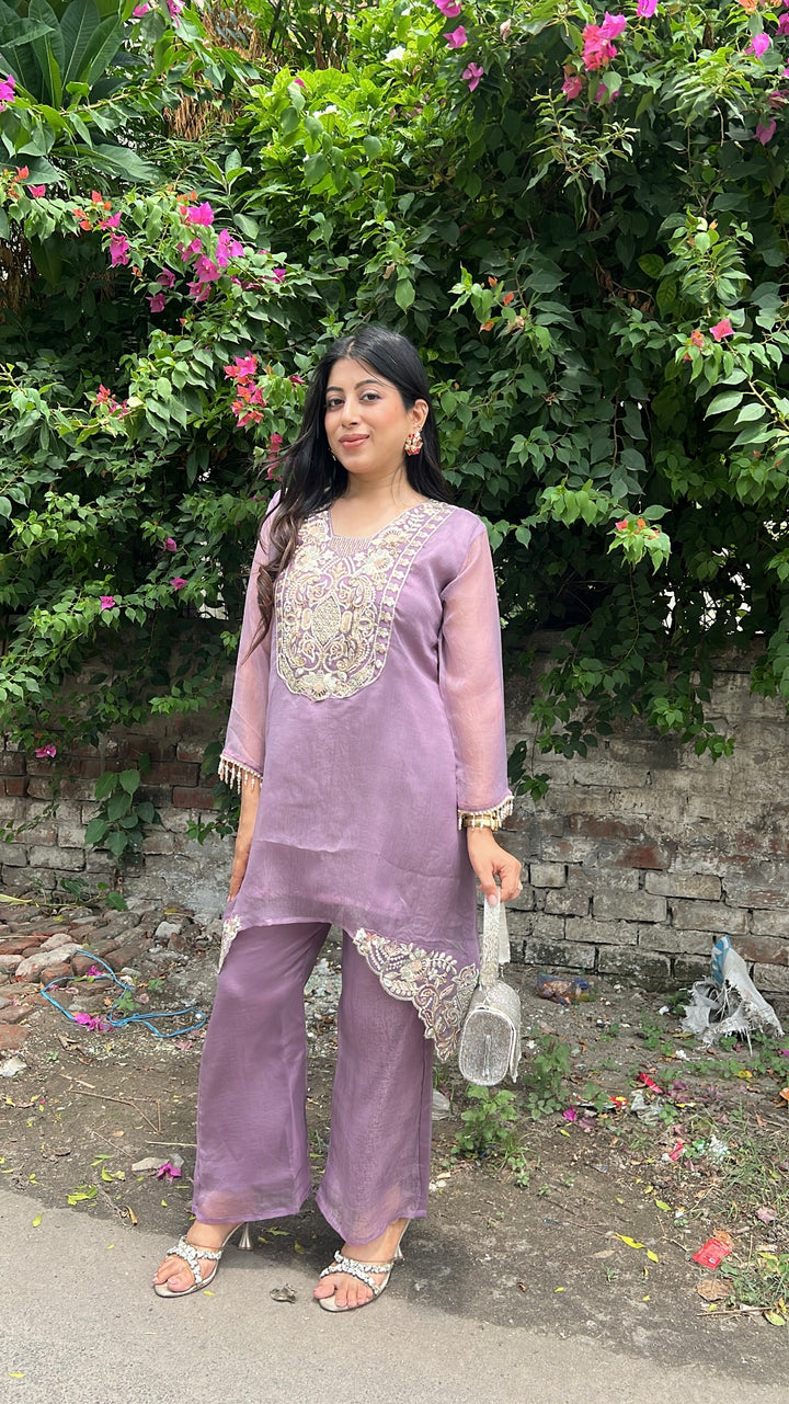 "ADA"-FESTIVE TWO PIECE SET