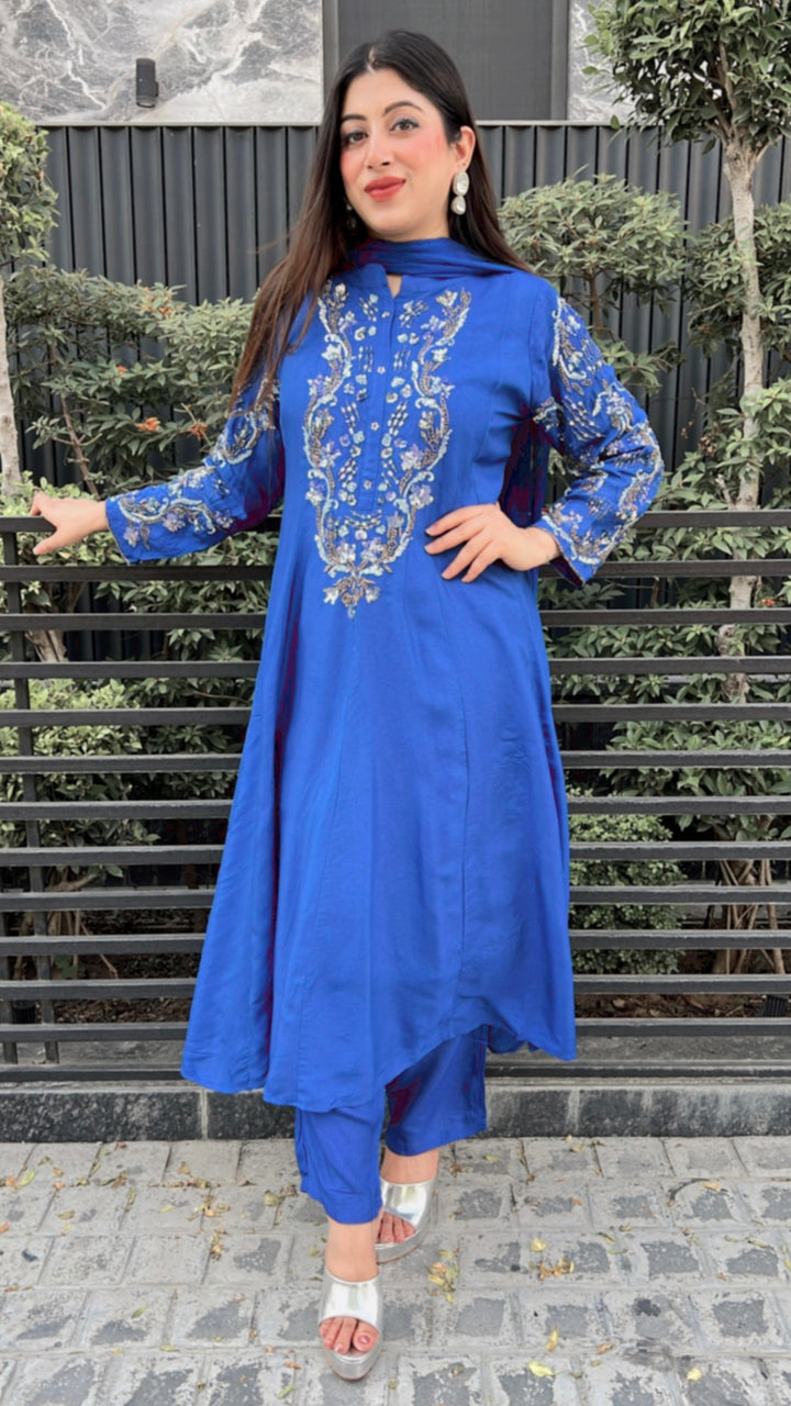 ROSHNI-ANARKALI THREE PIECE SUIT SET