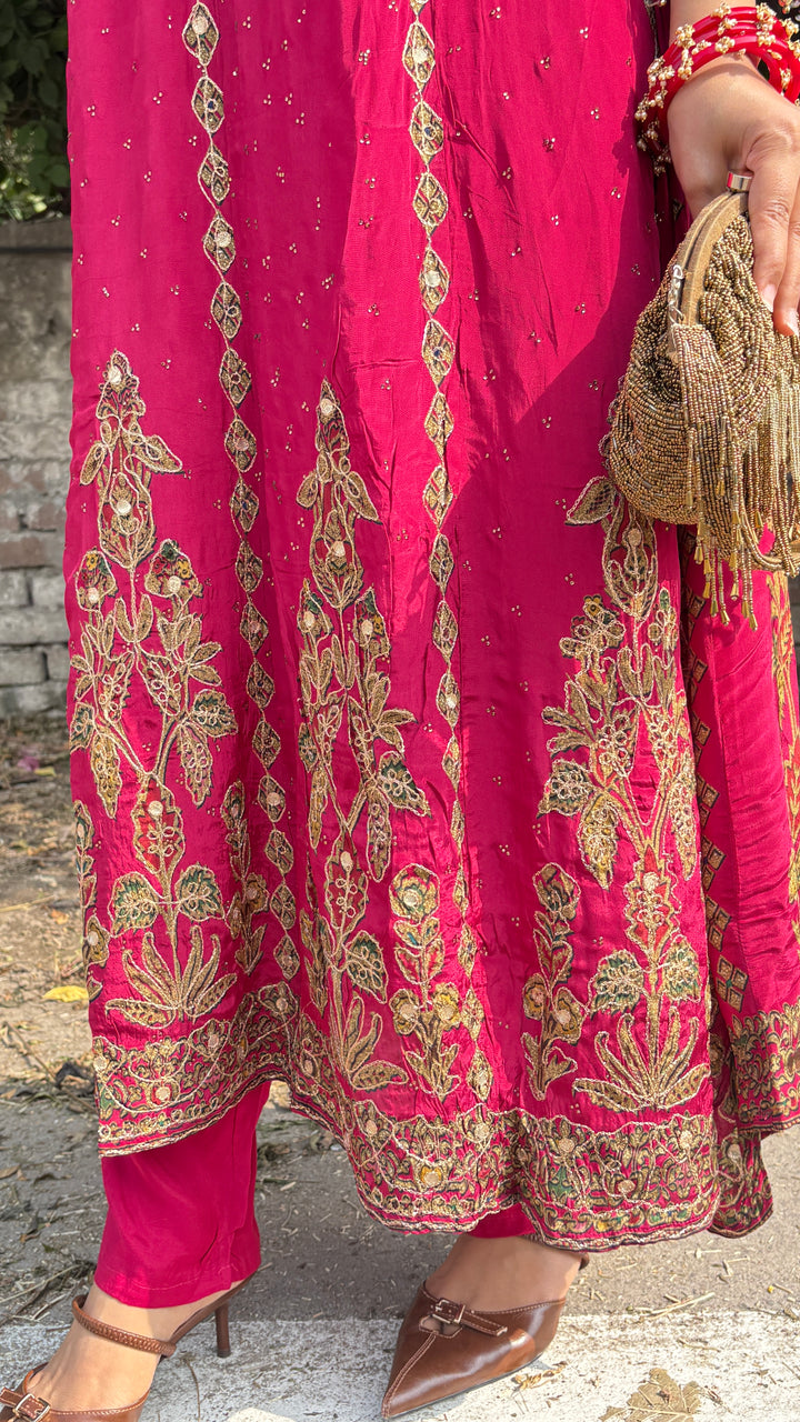 "Avi"-festive three piece set