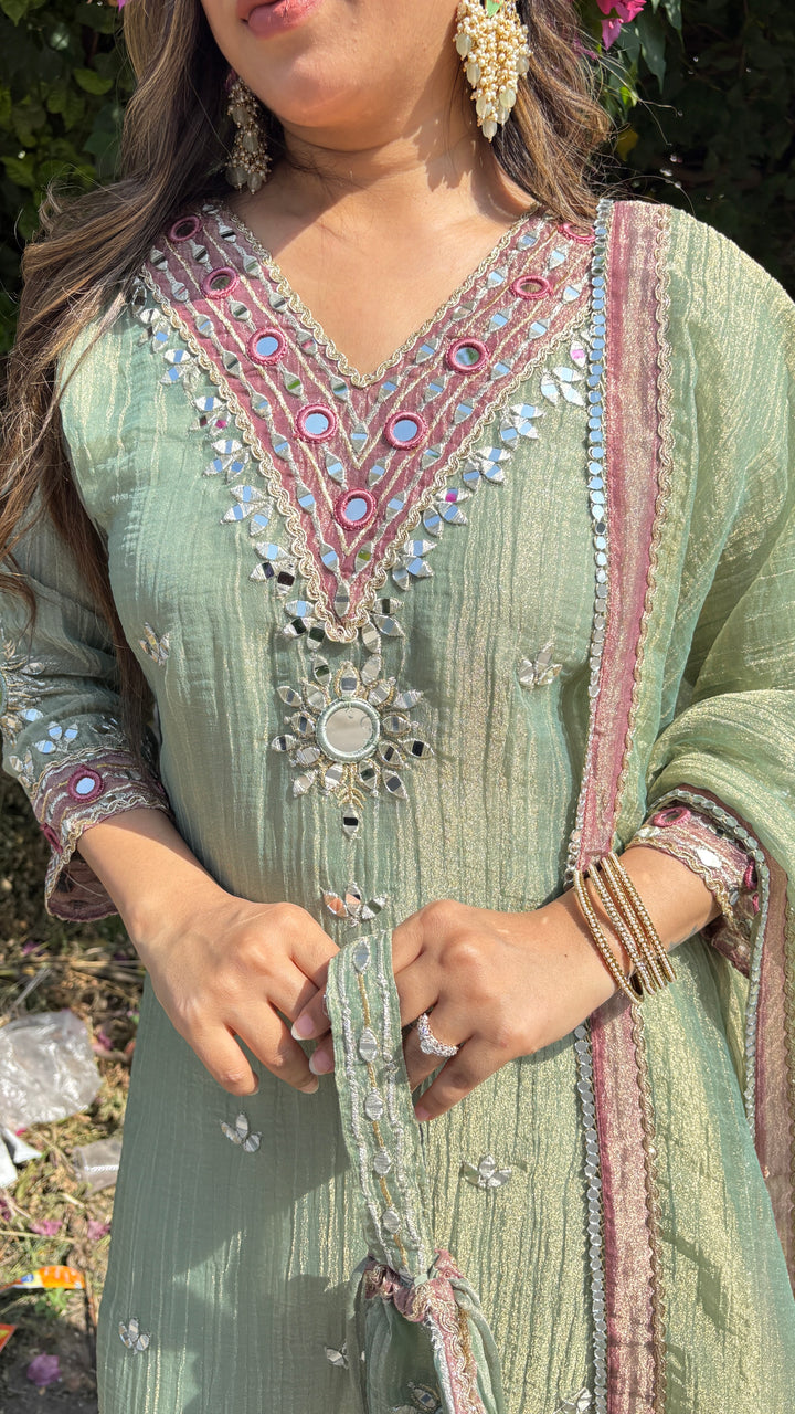 "Yasmin"-festive three piece set