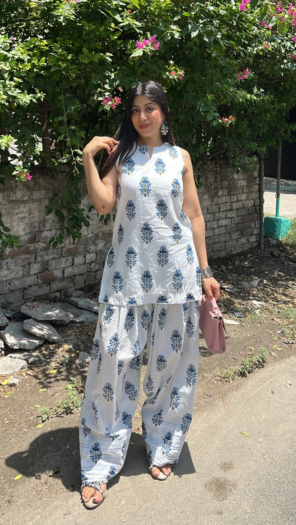 "lily"-IVORY BLUE  FARSHI SET
