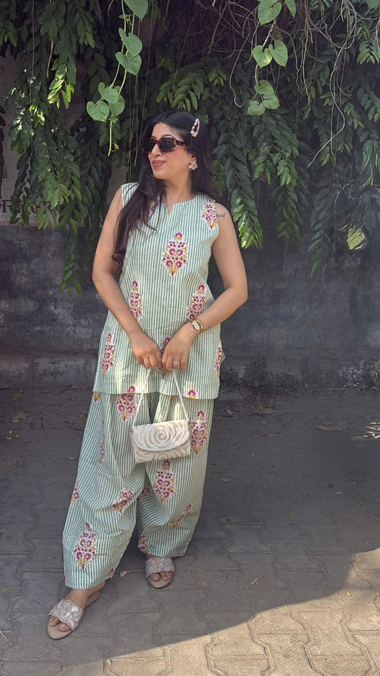 "teana"-sleevless farshi co-ord