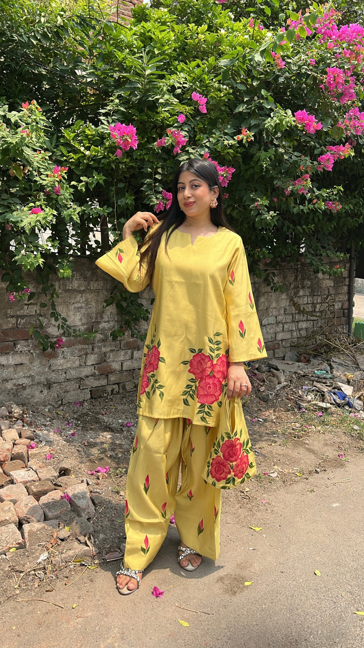 "zainab"-two piece set with potli bag