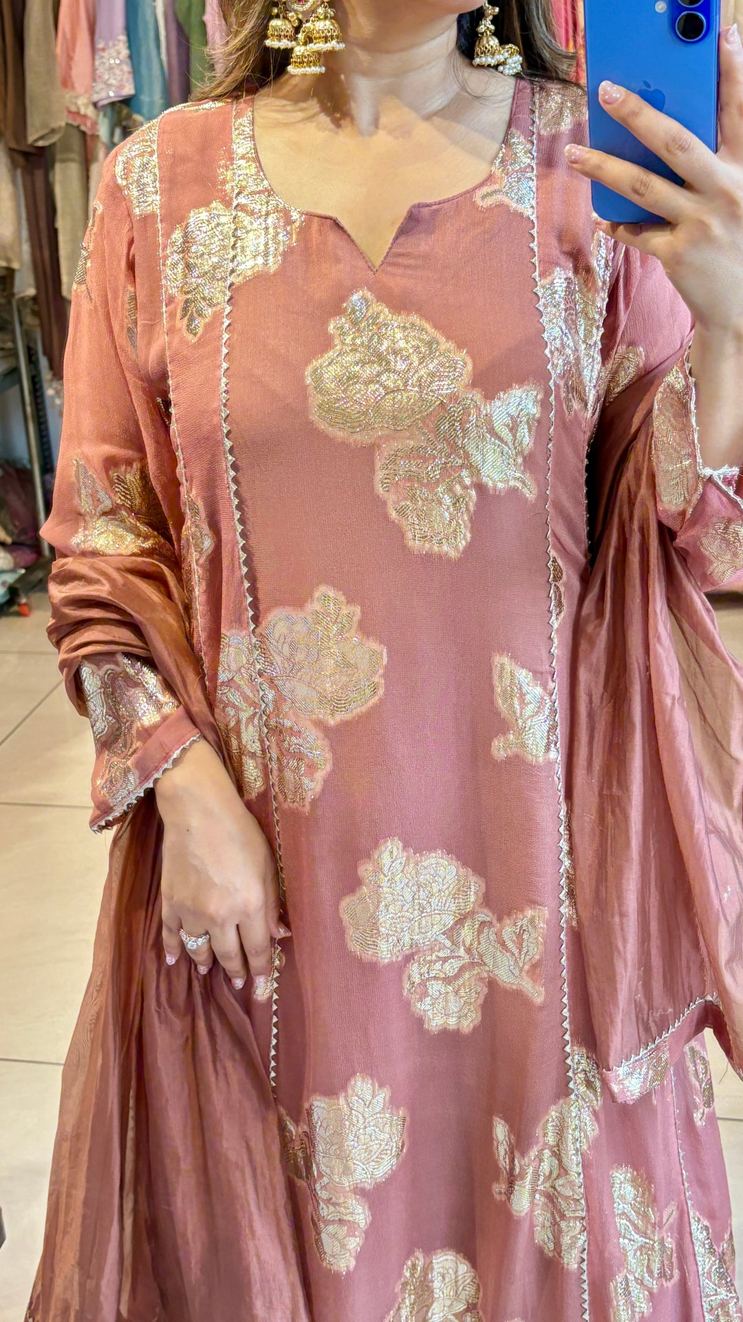 "hiba"-Beautiful foil-printed kurta set with matching trousers and a draped dupatta