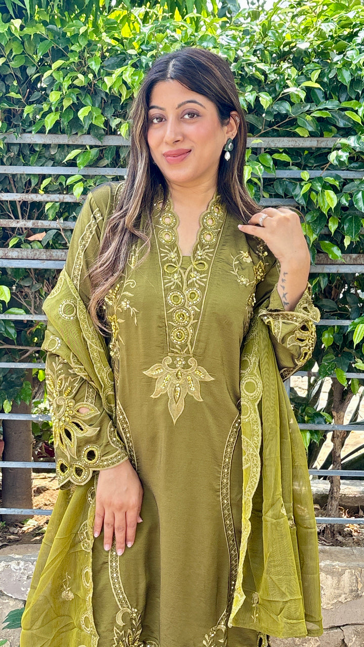 "nadia"-pakistani three piece set