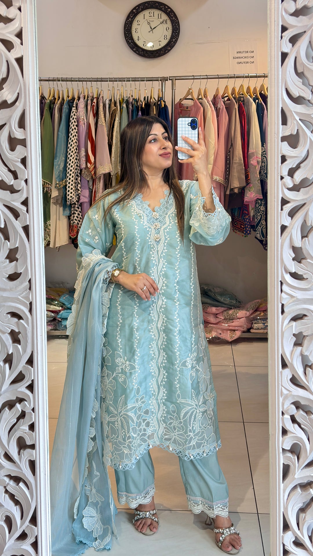"libaas"-three piece pakistani suit