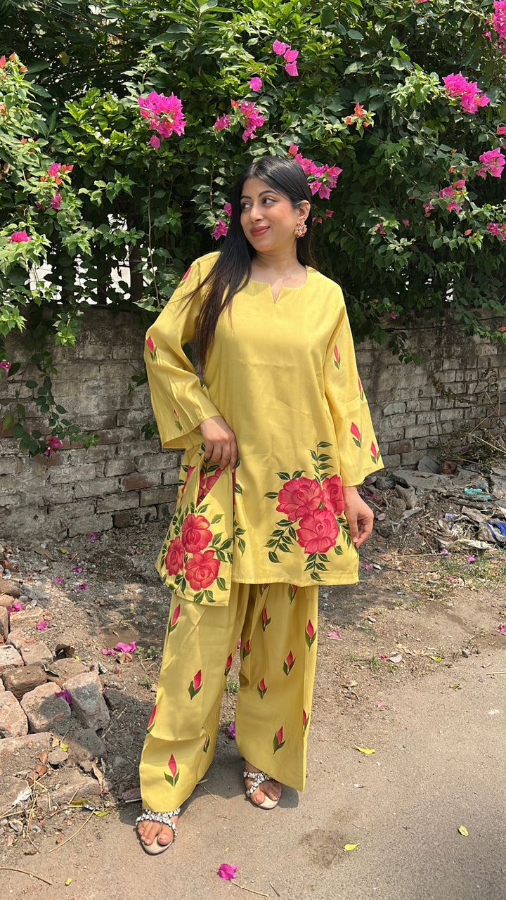 "zainab"-two piece set with potli bag