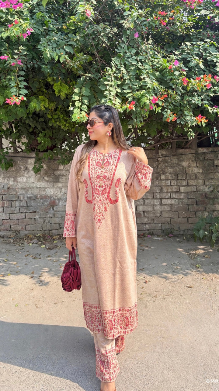 "AMANI"-PURE WOOLEN PHERAN SET