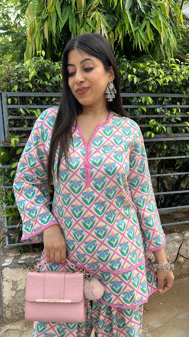 "ikkat"-printed farshi set