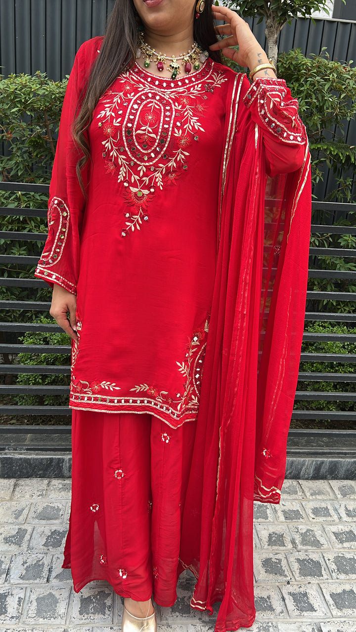 FARAH -KARVA THREE PIECE SUIT SET