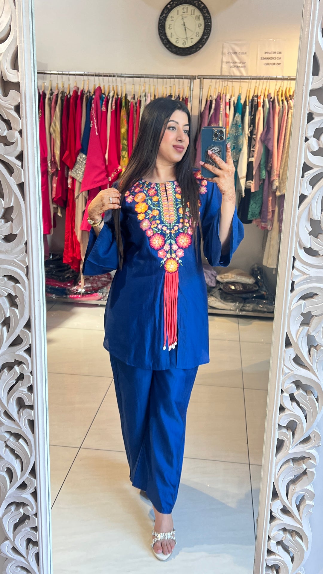 "VINCI'-TWO PIECE FESTIVE SET