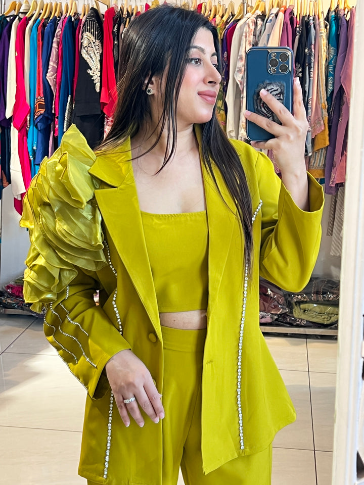 "DAIZY"-3 PIECE RUFFLED BLAZER SET