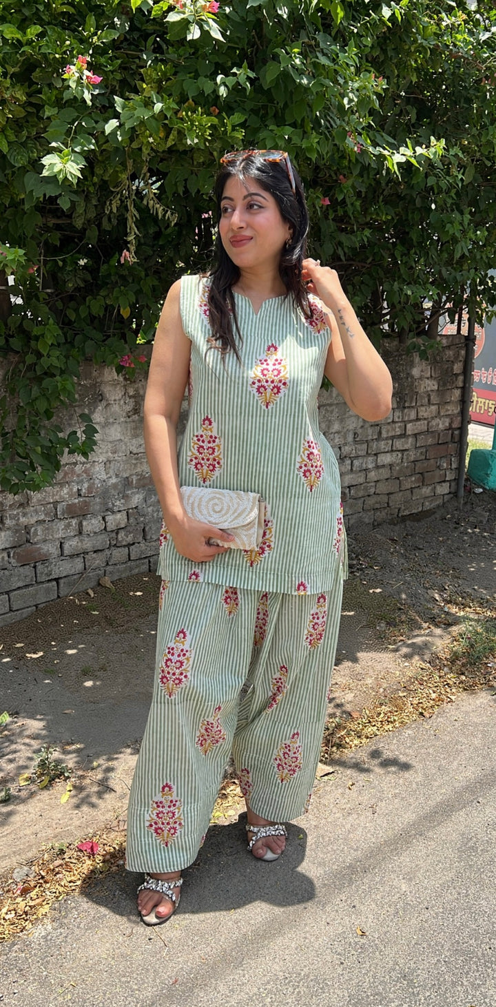 "teana"-sleevless farshi co-ord