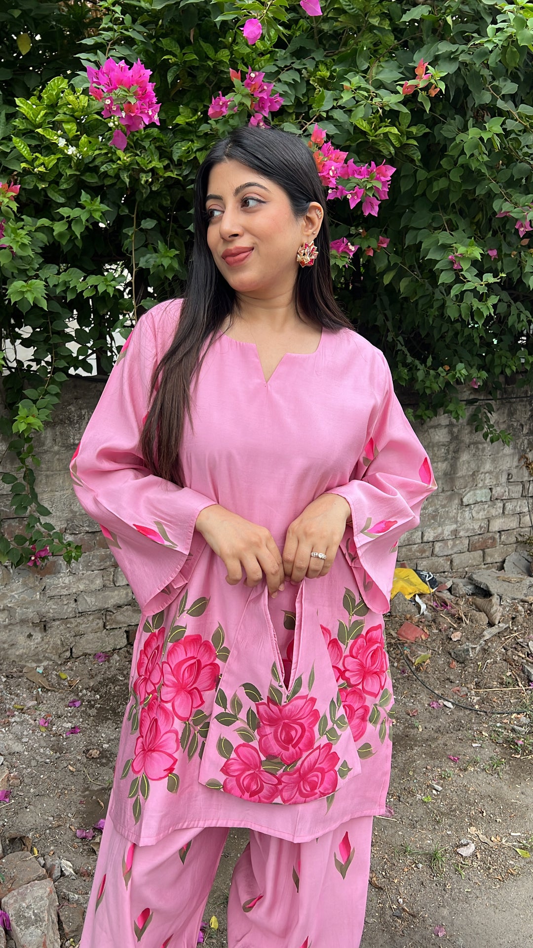 "zainab"-two piece set with potli bag