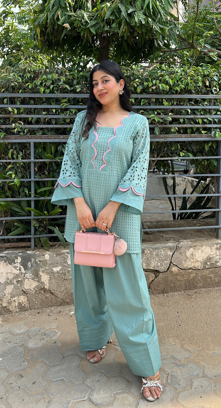 "NORA"-SCHIFFLI TWO PIECE SET