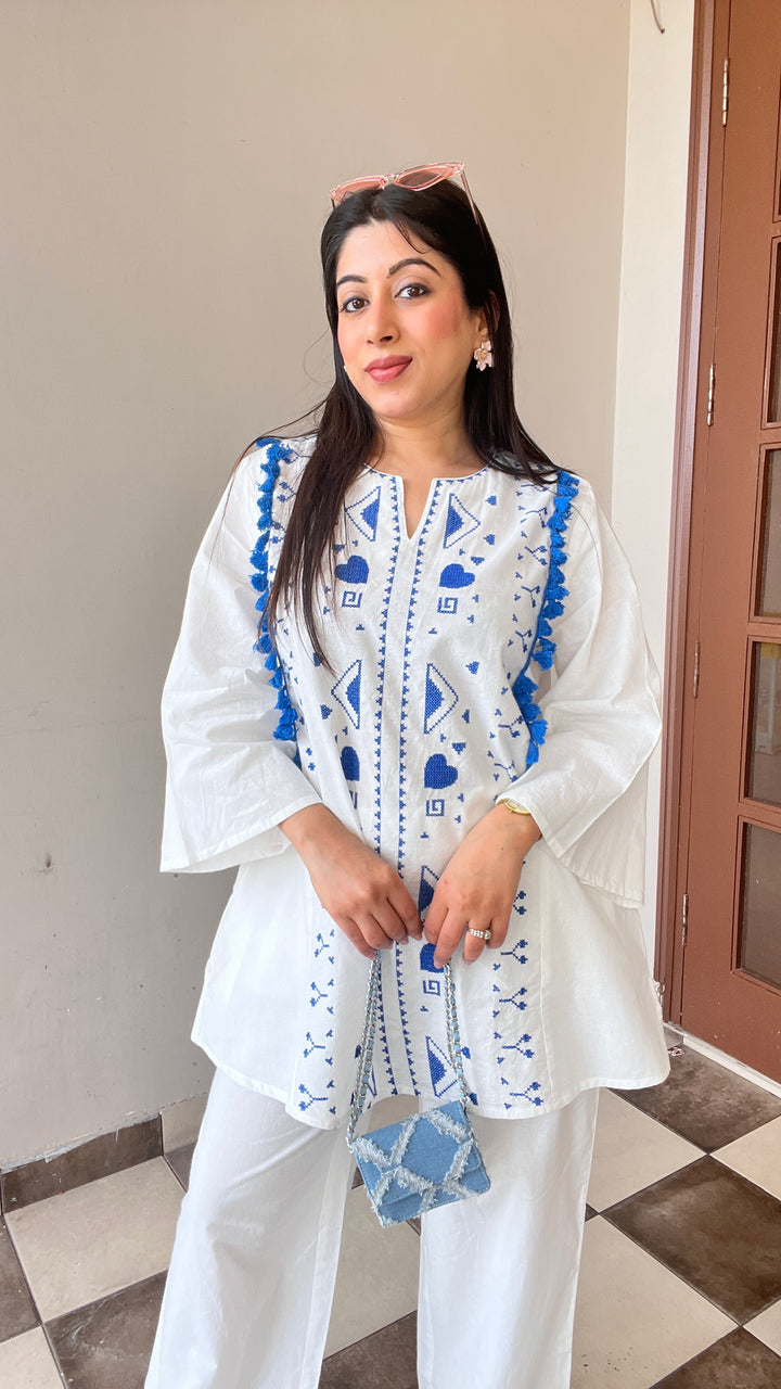 “Zoya”-Ivory Bloom Embroidered Cotton Co-Ord Set 🩵