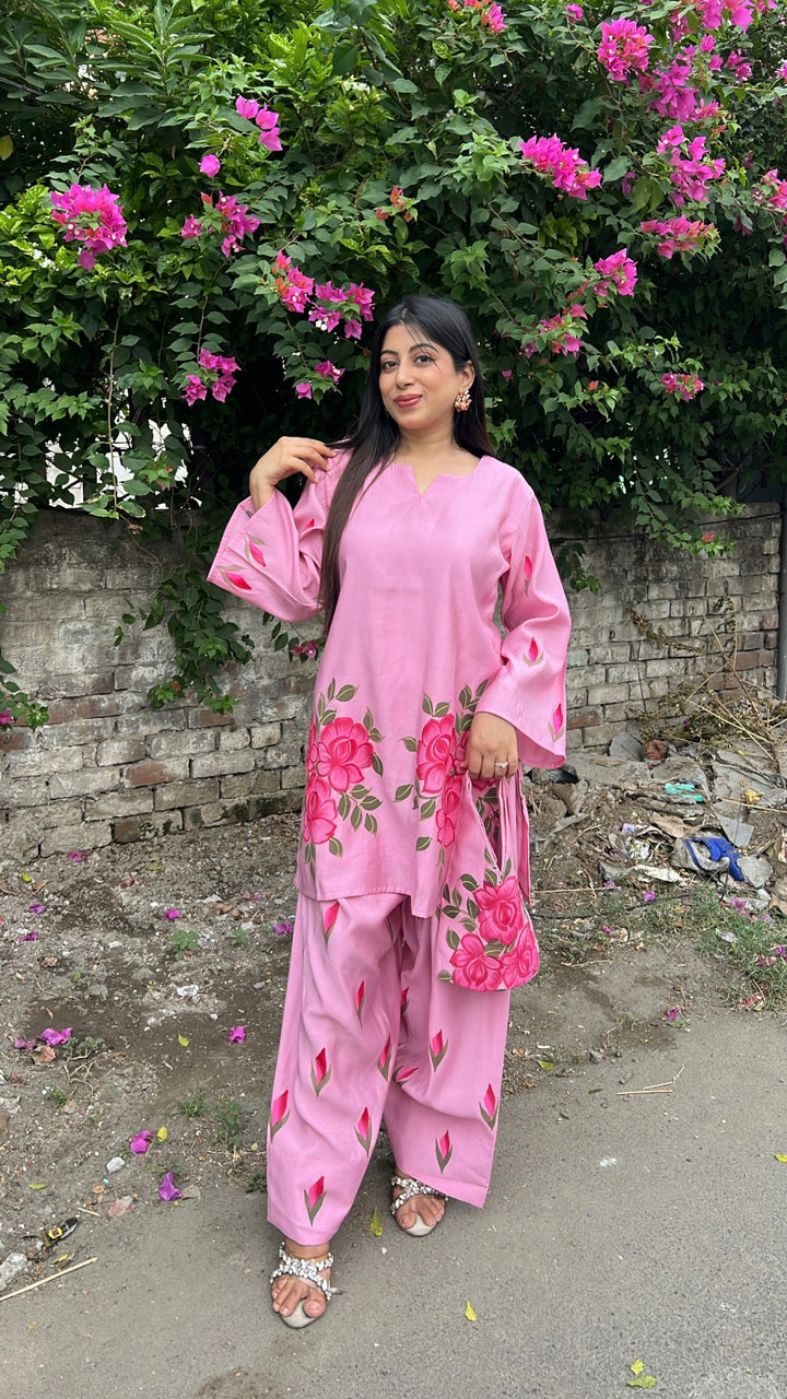 "zainab"-two piece set with potli bag