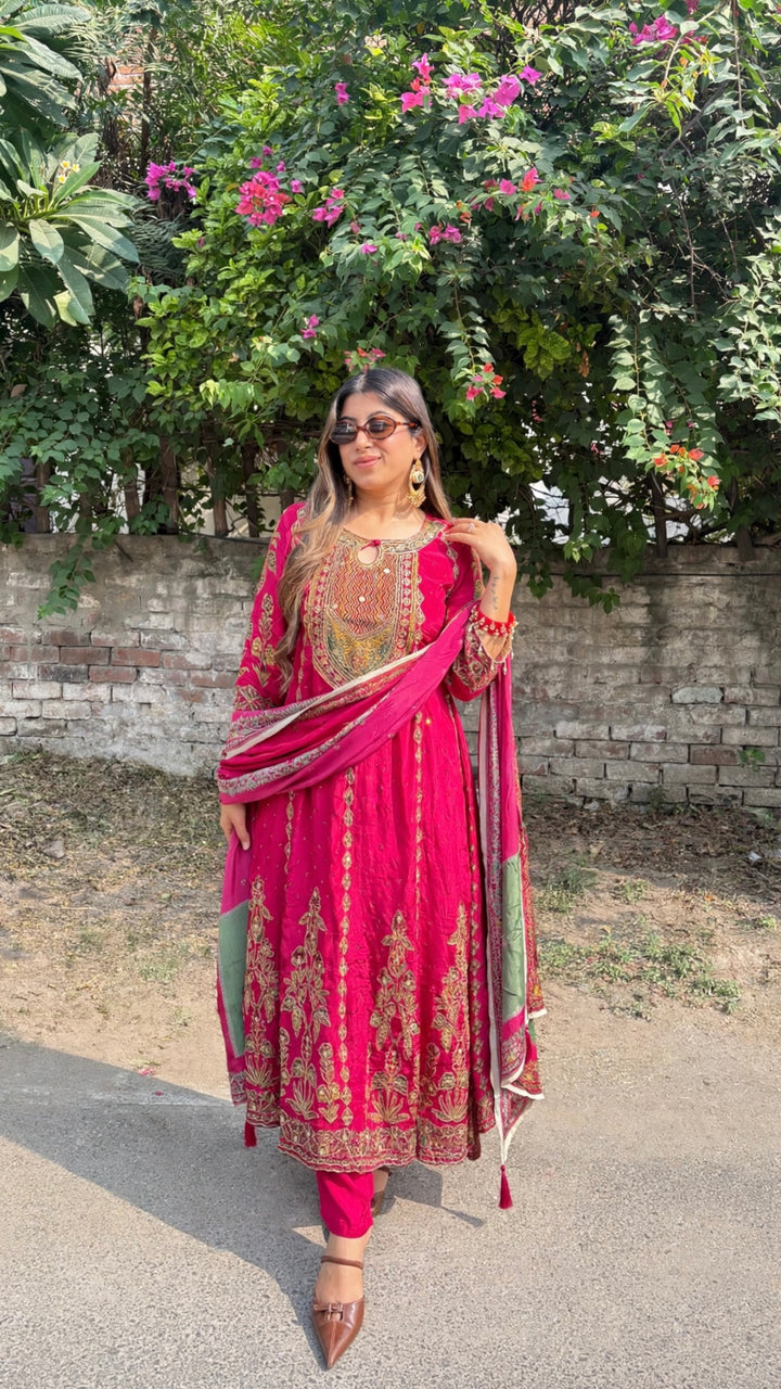"Avi"-festive three piece set