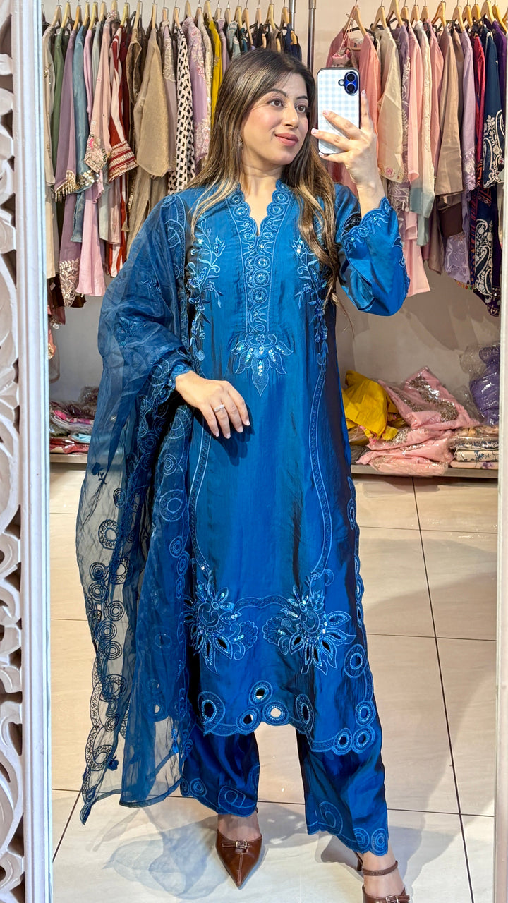 "nadia"-pakistani three piece set