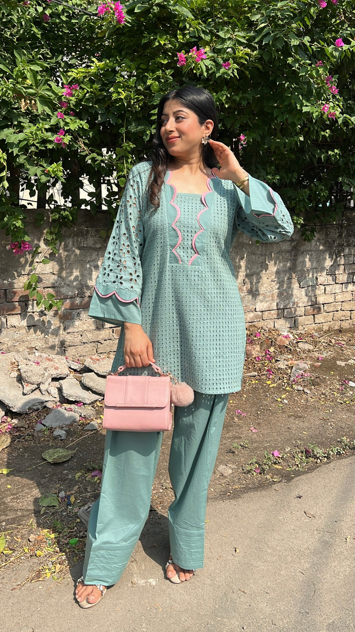 "NORA"-SCHIFFLI TWO PIECE SET