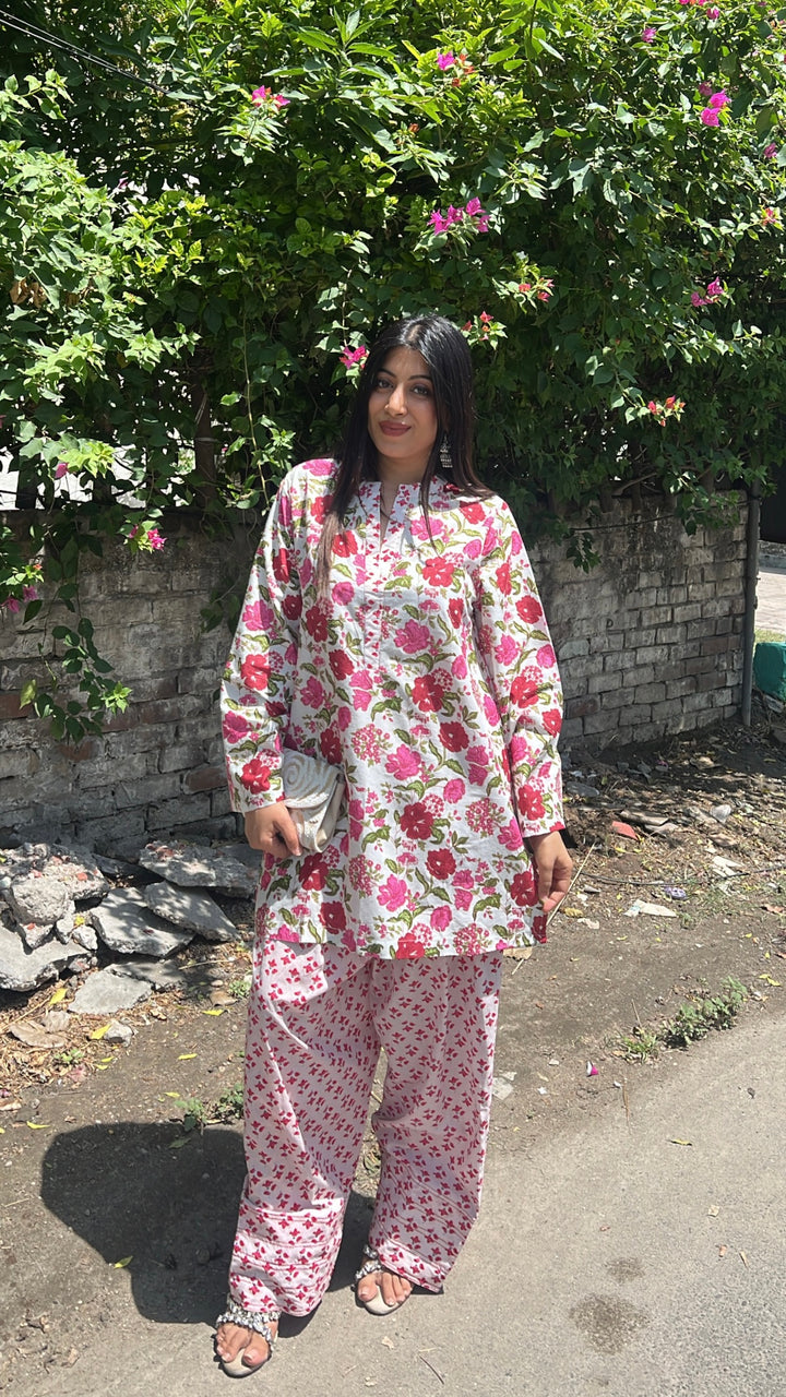 "nav"-two piece farshi set