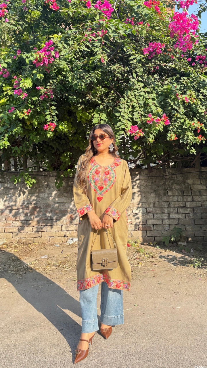 "Rubaida"-KASHMIRI Pheran KURTI