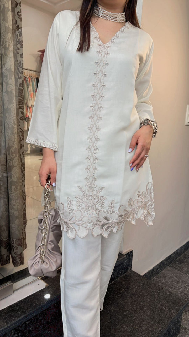WHITE EMBROIDERY CO-ORD