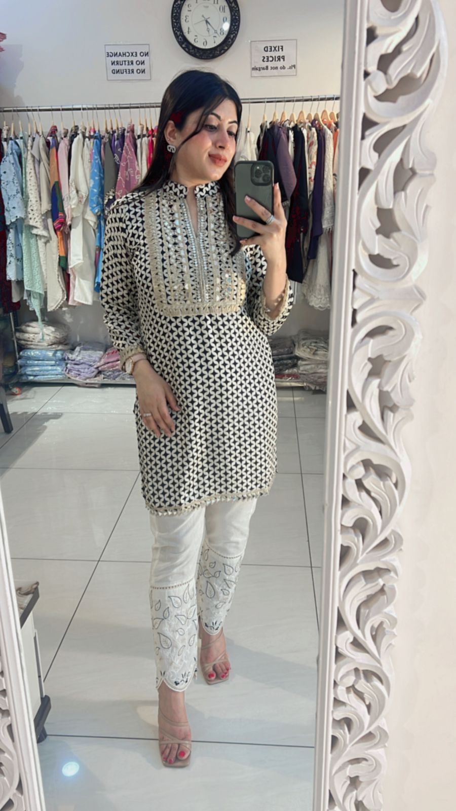 BLACK & WHITE CO-ORD WITH LACE DETAILING