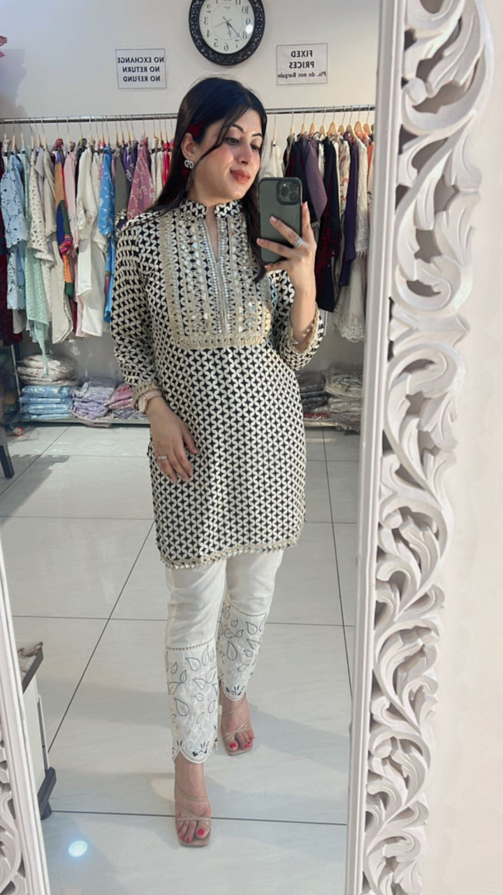 BLACK & WHITE CO-ORD WITH LACE DETAILING