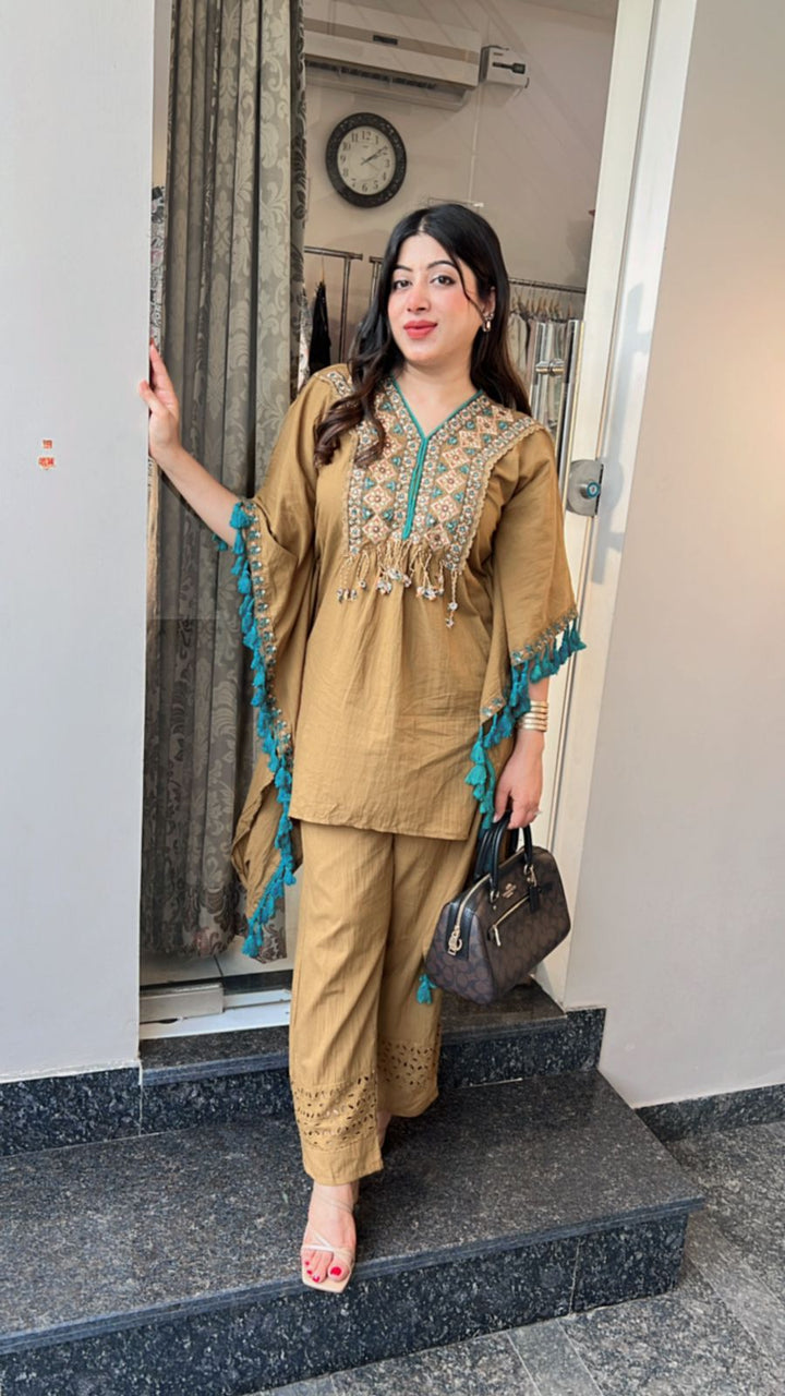 KAFTAN STYLE CO-ORD WITH TASSELS WORK