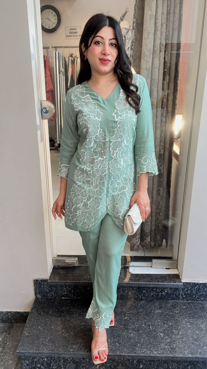 GREEN THREAD EMBROIDERY CO-ORD
