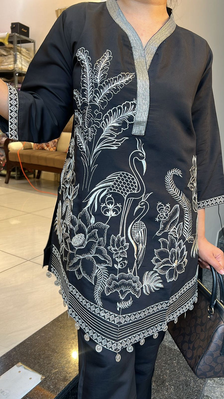 BLACK EMBROIDERED CO-ORD