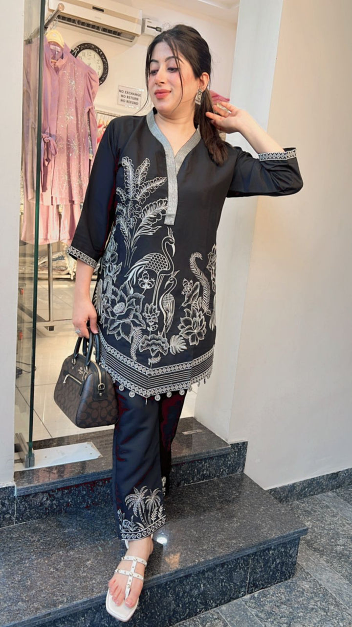 BLACK EMBROIDERED CO-ORD