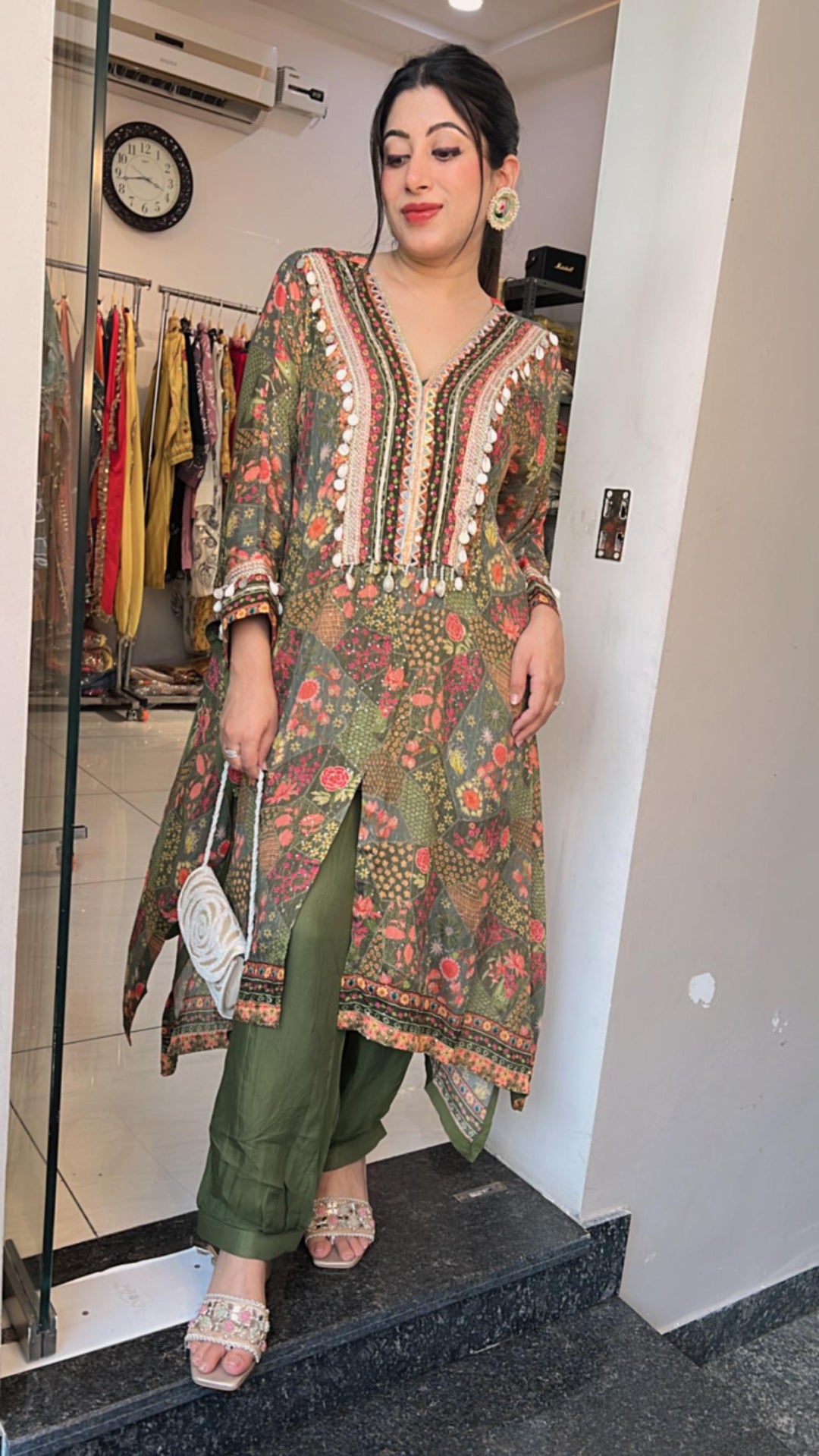 Festive Kaftan Set With Intricate Detailings