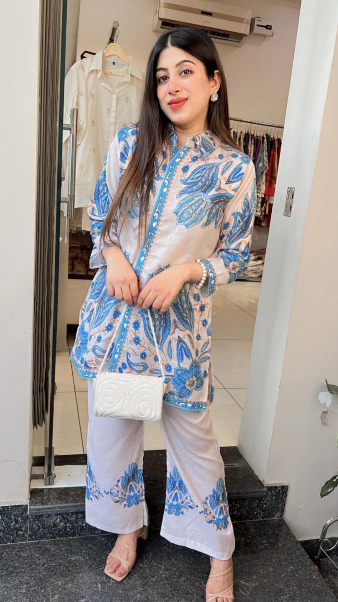 BLUE MOTIFS PRINTED CO-ORD