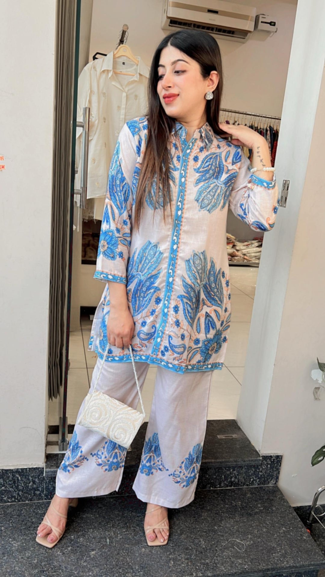BLUE MOTIFS PRINTED CO-ORD