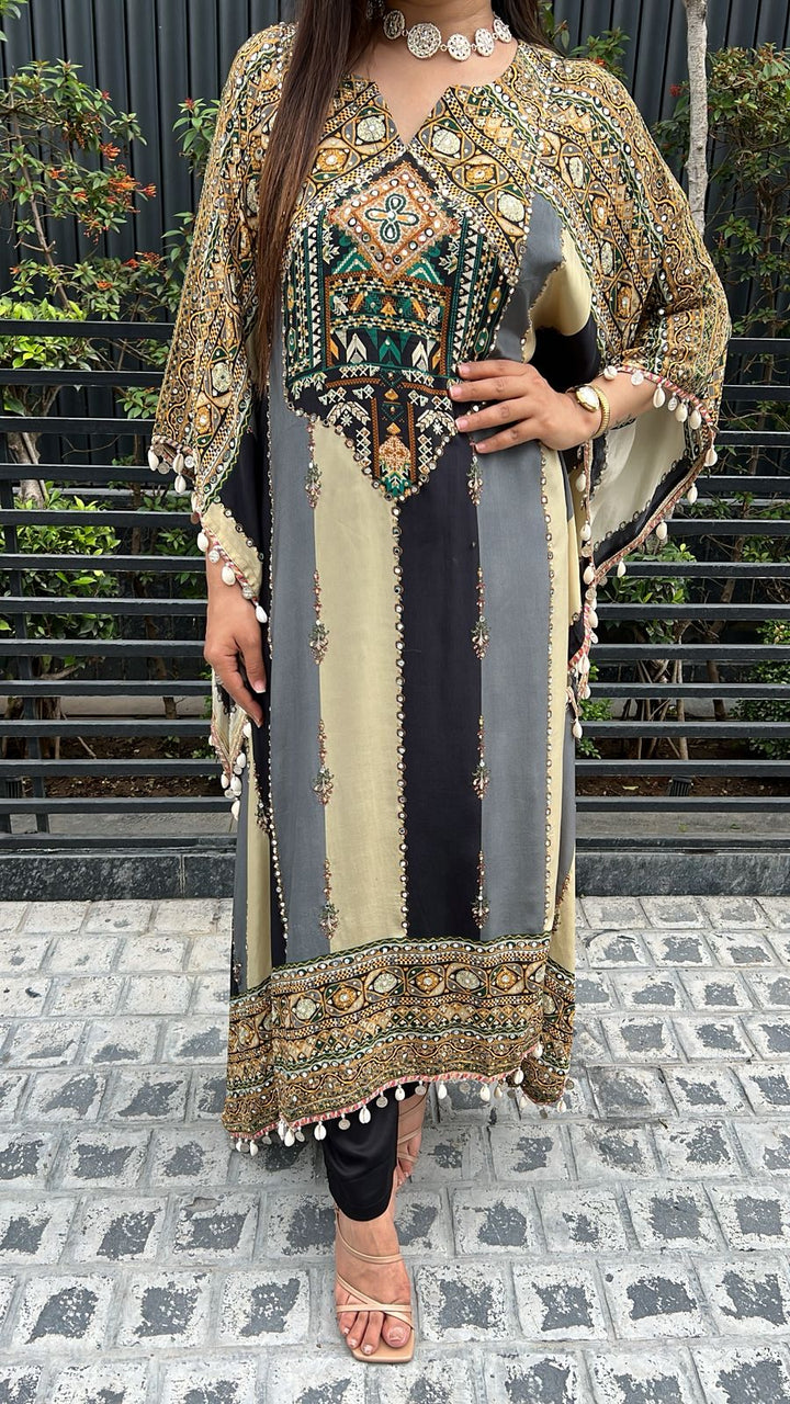 FESTIVE EDIT EMBELLISHED KAFTAN SET