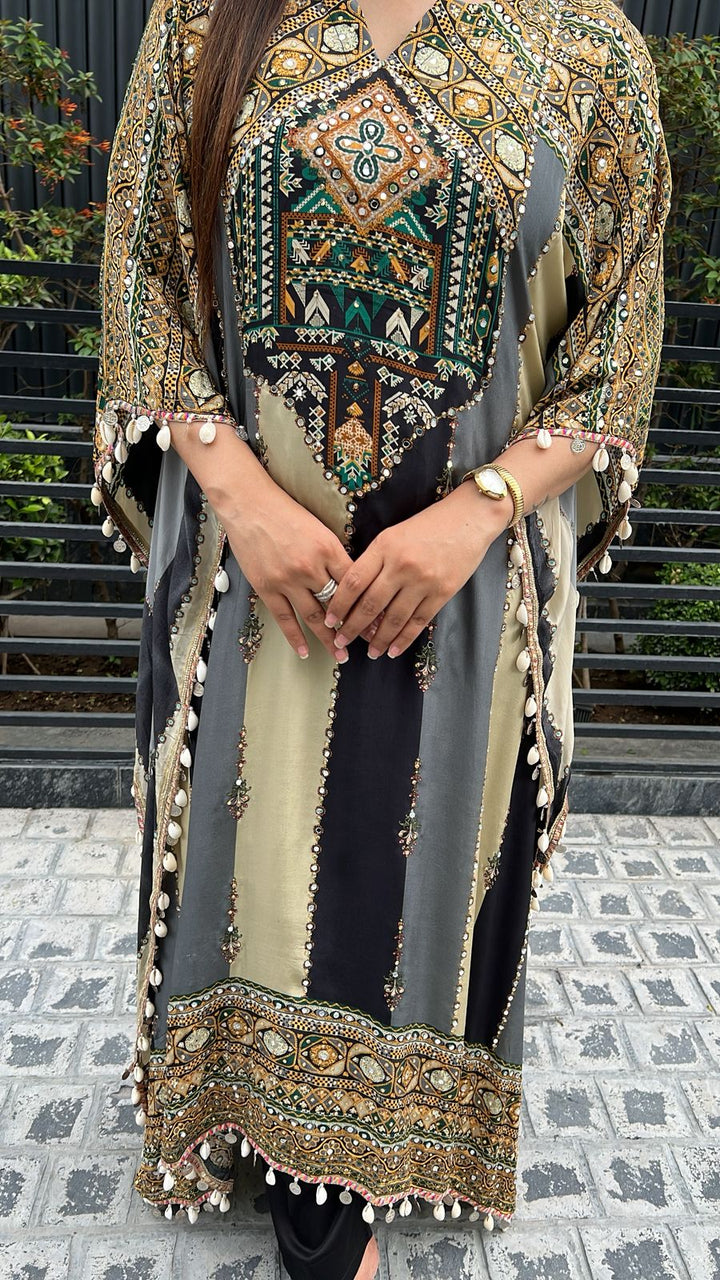 FESTIVE EDIT EMBELLISHED KAFTAN SET